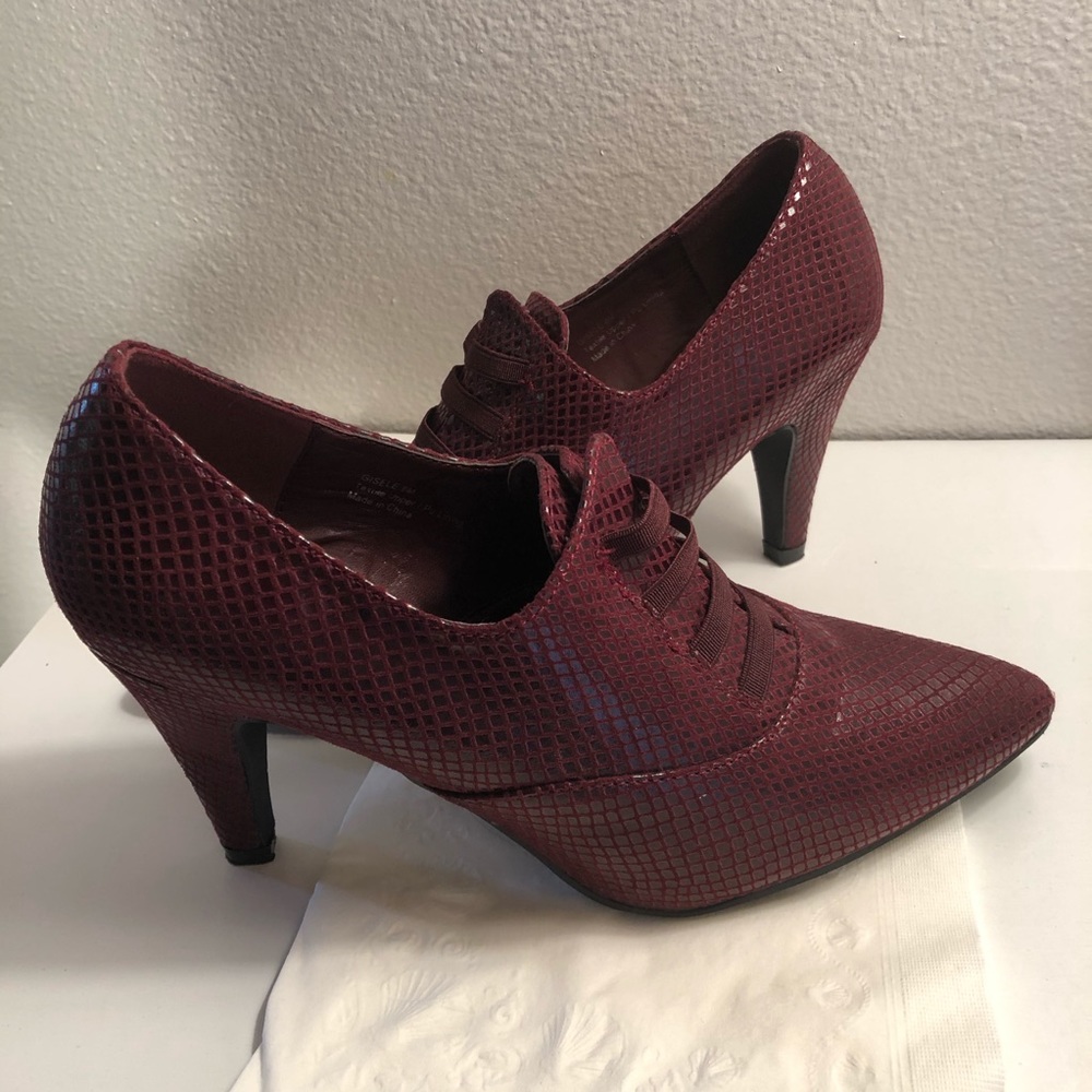 Bellini Women’s Gisele Bootie Shoes 8M Wine Color